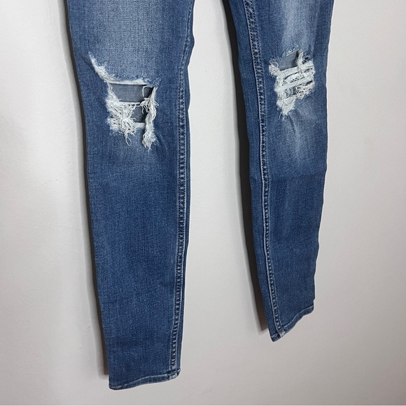 Hollister Ultra High-Rise Super Skinny Soft Stretch Distressed Jeans Size 1R - Picture 3 of 7